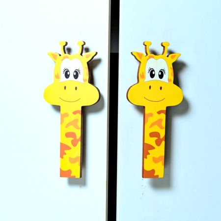Handcrafted Acacia Wood Giraffe Handle Pair